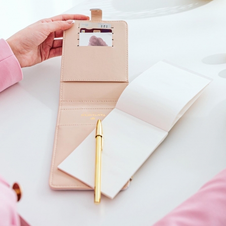 Estuche con cuadernillo La Vecina Rubia
