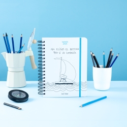 Pack agenda anual semanal + Taza mug "Estoy bien" de René Merino