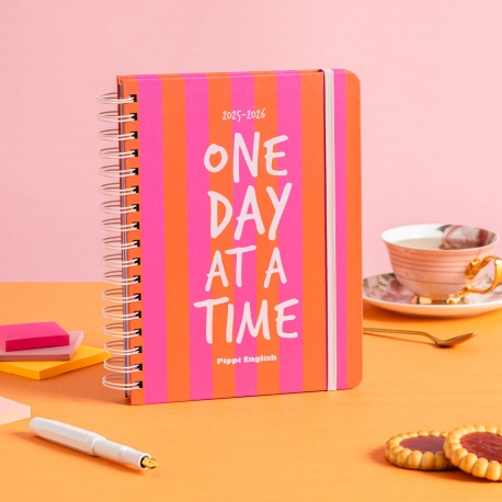 Agenda escolar semanal 2025-2026 Pippi English