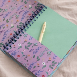 Pack Agenda anual semanal 2026 + Calendario de mesa 2026 María Hesse