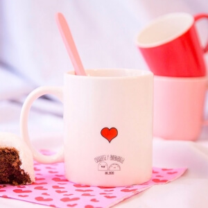 Taza "Nunca me empacho" de Croqueta y Empanadilla