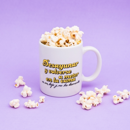 Taza "Desayunar" de La Vecina Rubia